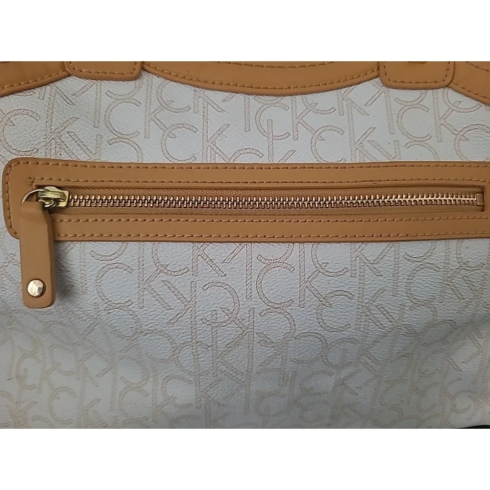 Calvin Klein Monogram CK Handbag‎ Hobo Bag Purse Off-White & Tan